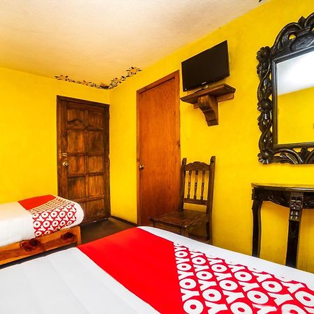 Oyo Hotel El Mineral, Tlalpujahua Bagian luar foto