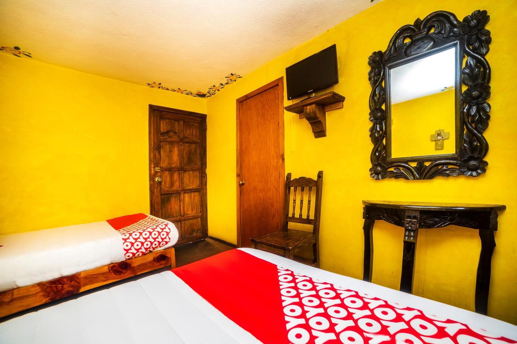 Oyo Hotel El Mineral, Tlalpujahua Bagian luar foto
