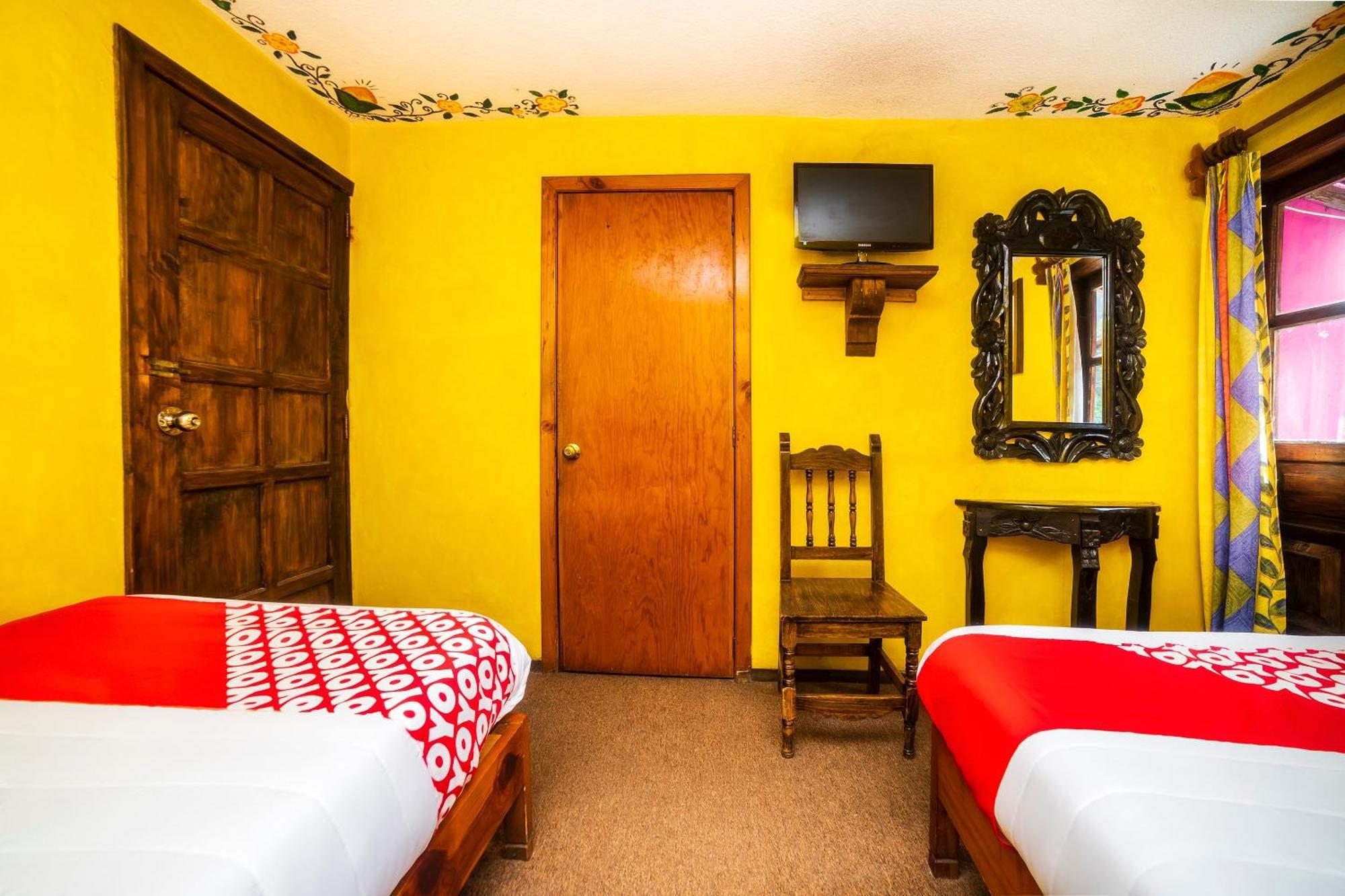 Oyo Hotel El Mineral, Tlalpujahua Bagian luar foto