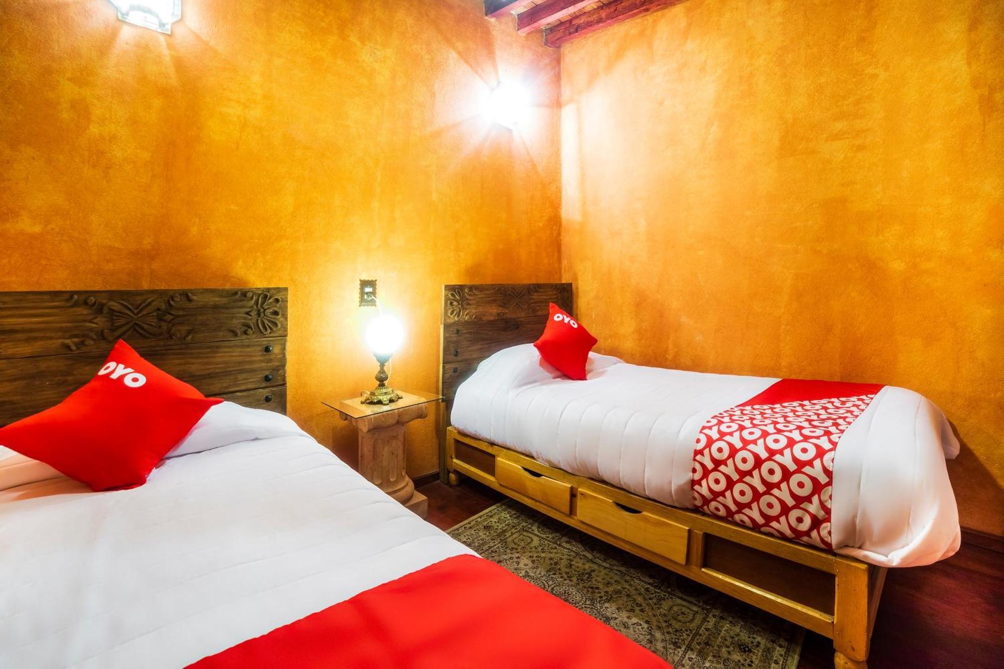 Oyo Hotel El Mineral, Tlalpujahua Bagian luar foto