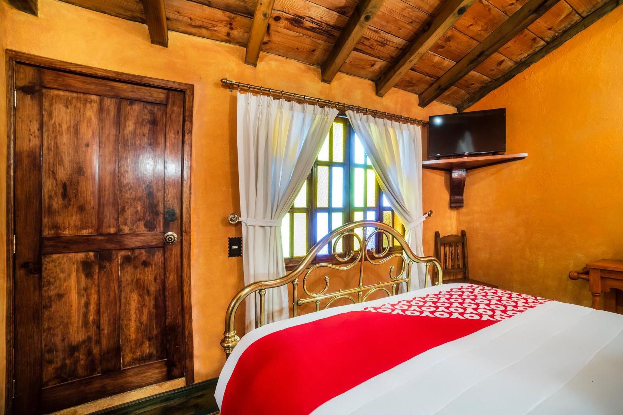 Oyo Hotel El Mineral, Tlalpujahua Bagian luar foto