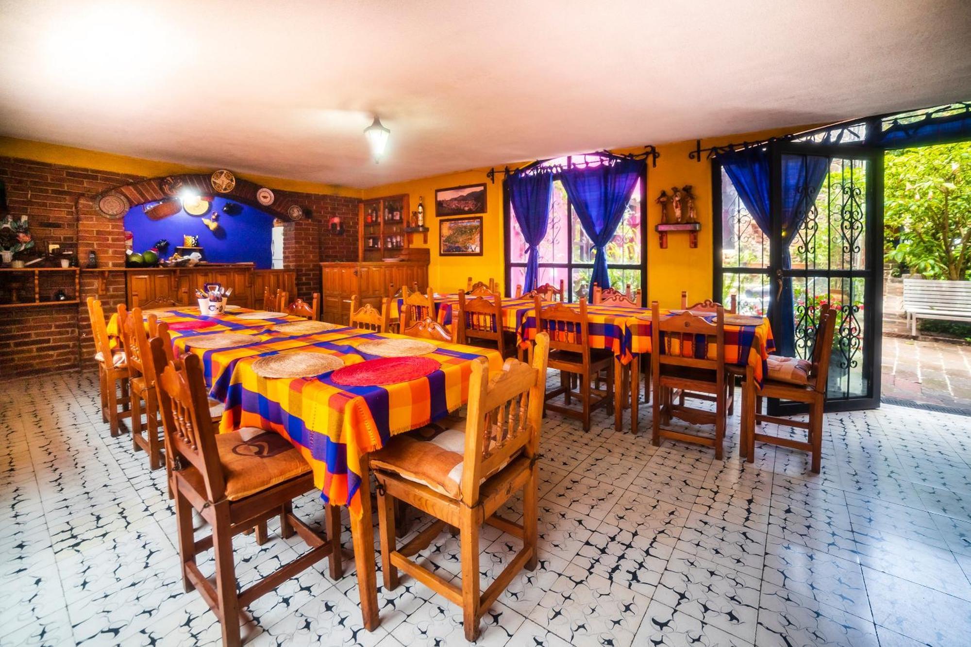 Oyo Hotel El Mineral, Tlalpujahua Bagian luar foto